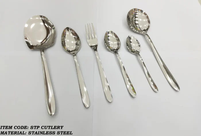 Stainless steel loose cutlery set for dining and serving