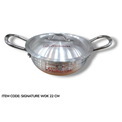 Signature metal finish wok with lid, 22 cm