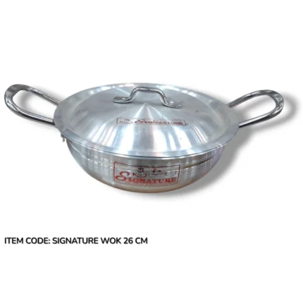 Signature metal finish wok with lid, 26 cm